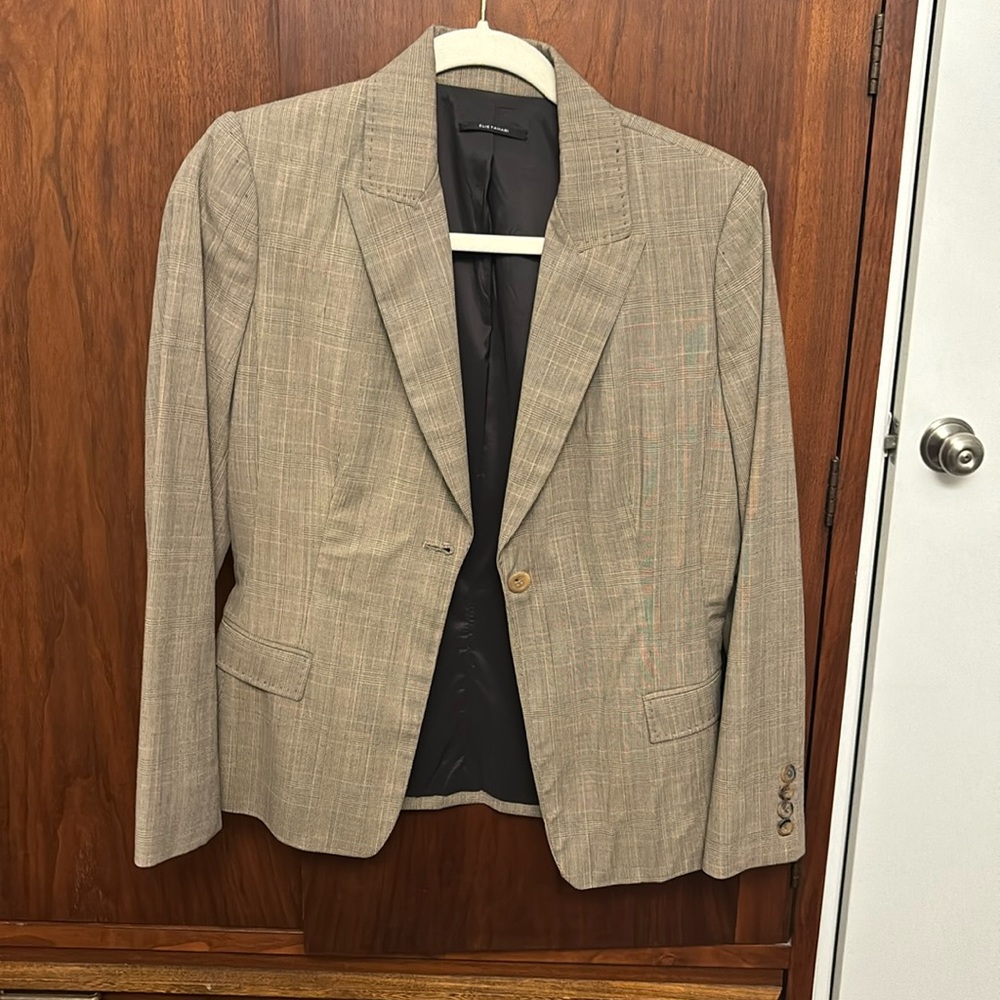 Women’s Elie Tahari suit jacket